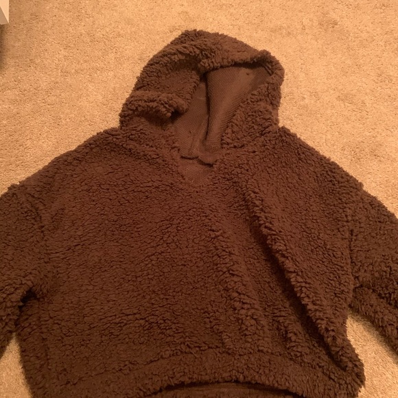 cropped sherpa hoodie - Picture 2 of 3